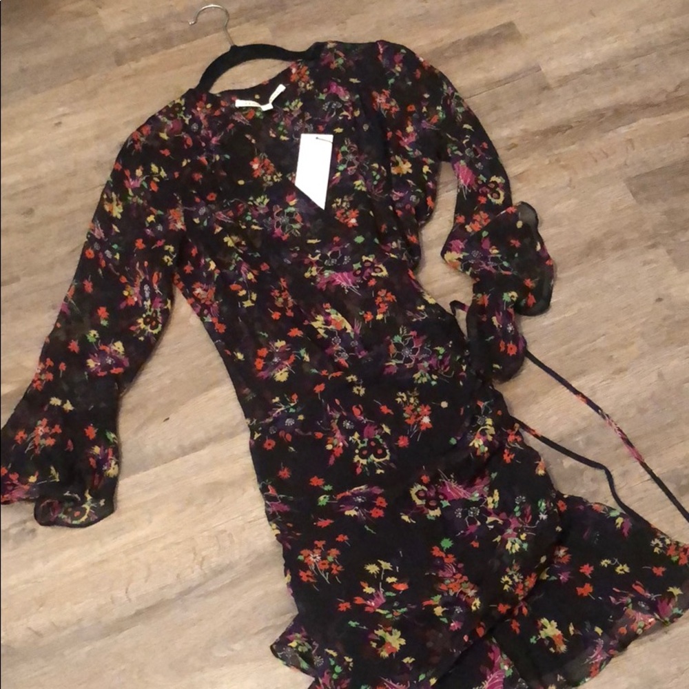 SOLD 🌸 Veronica Beard Silk Floral Dress 🌸 NWT 🌸